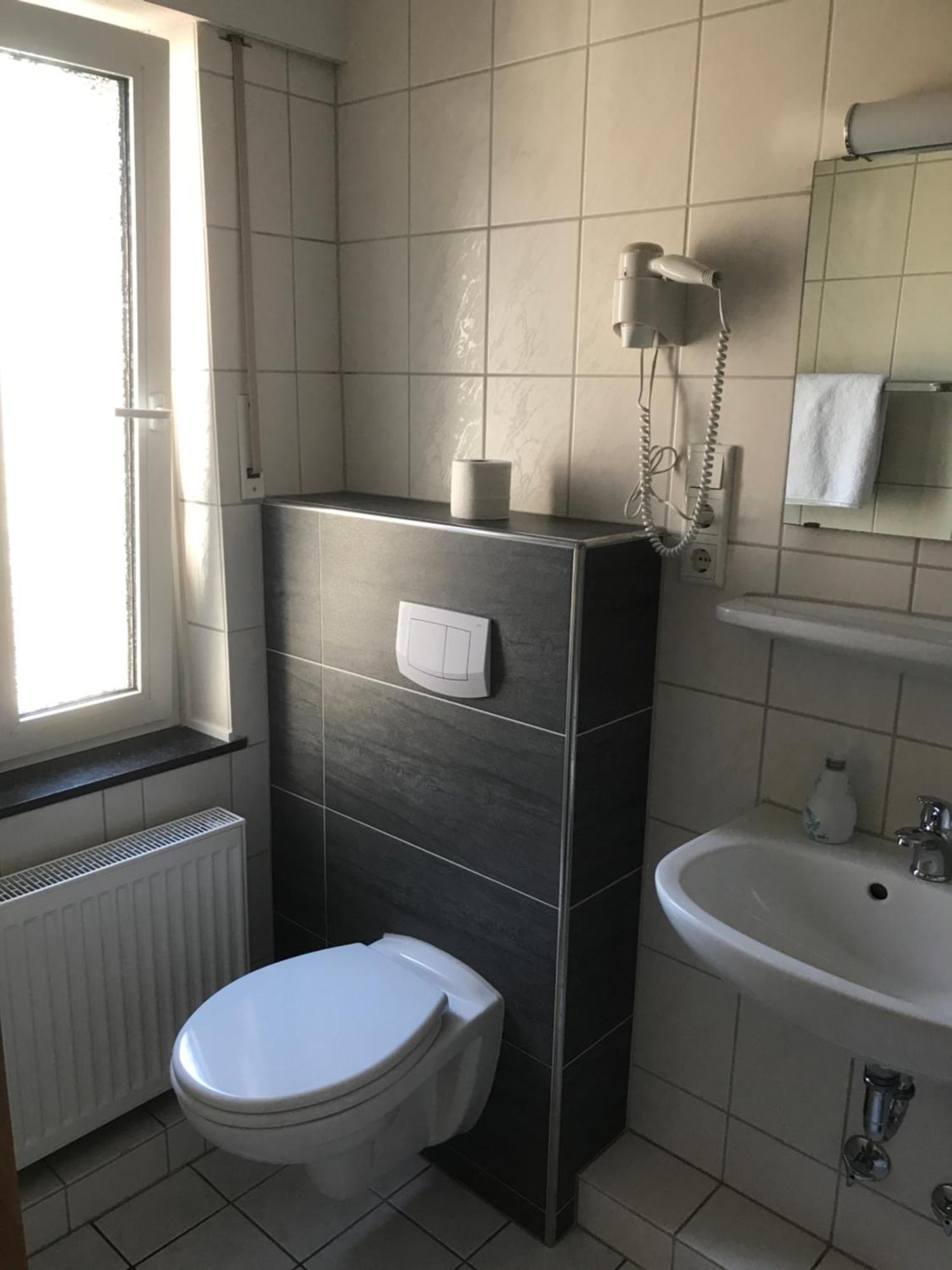 Rixbecker Alpen - Hotel Koch Lippstadt Pokoj fotografie